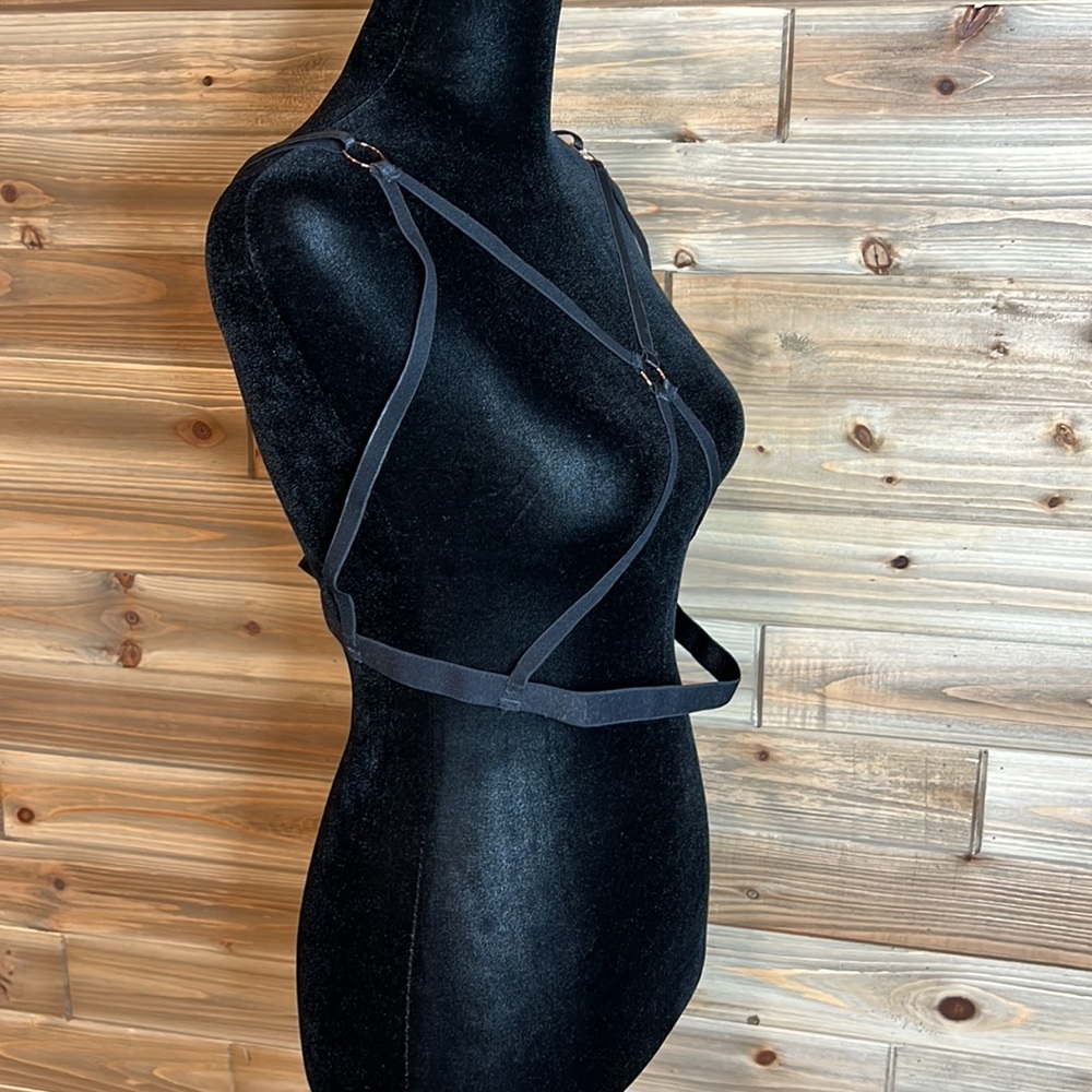 Halter Accessory - Picture 3 of 5